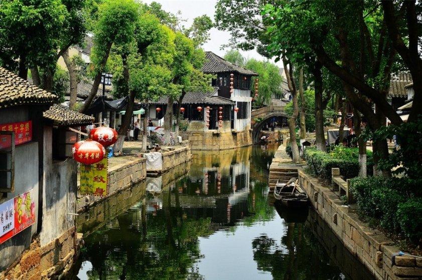 逃出郊外露营地
